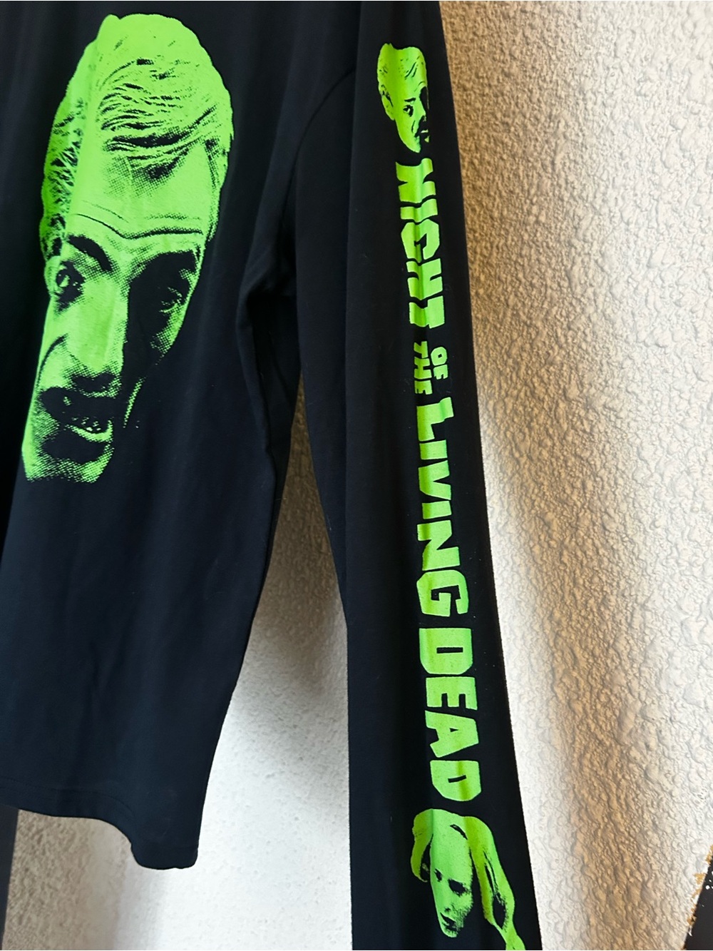 Night Of The Living Dead - Black Long-Sleeve Graphic Tee - Picture 2 of 5